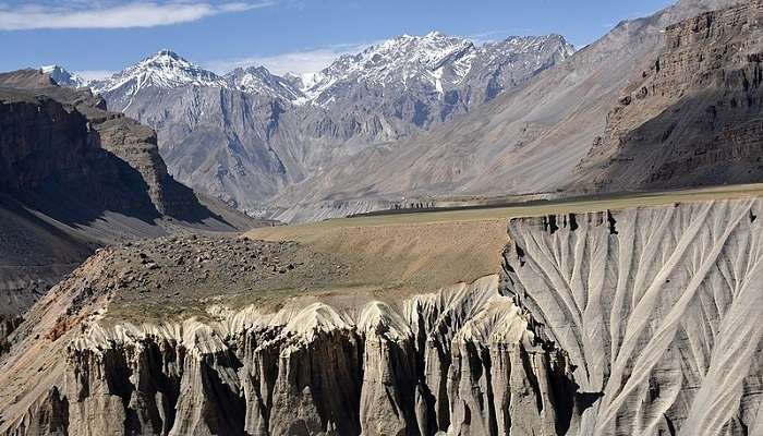 Placed next to the Indo-Chinese border, Losar is one of the most breathtaking villages in Spiti Valley and definitely worth a visit.