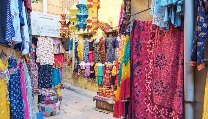 Hathi Pol Bazaar, things to do in Udaipur