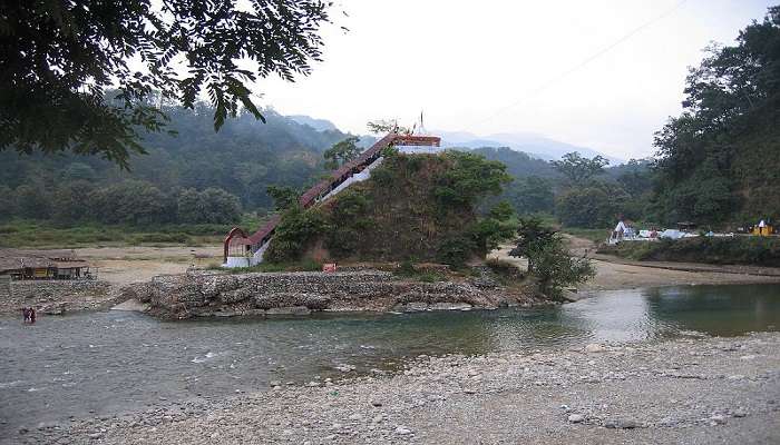 Temple visit in Jim Corbett