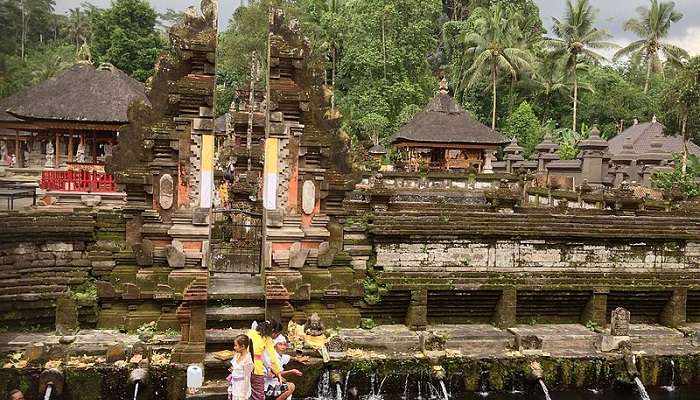 Embark on a journry to Tirta Empul Temple