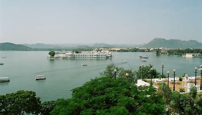 Things to do in udaipur, Pichola lake