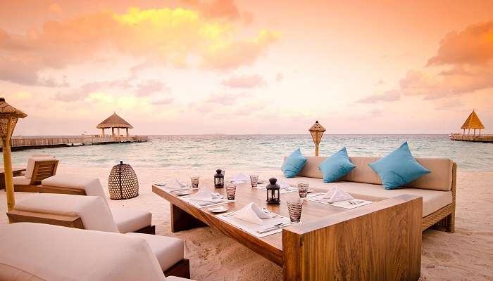 Mu Beach Bar & Grill at Jumeirah Vittaveli