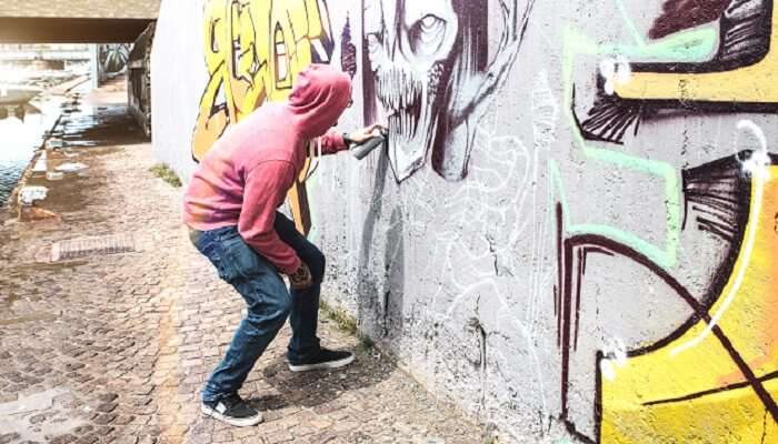 Wall doodling is one of the free things to do in Singapore