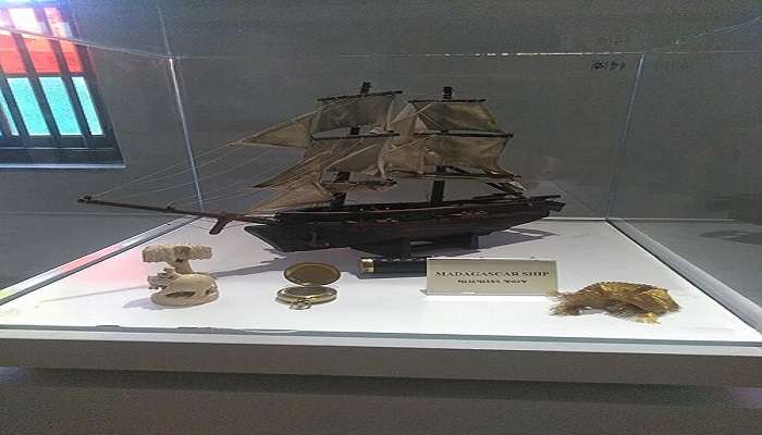 Ship architecture within Surat Fort