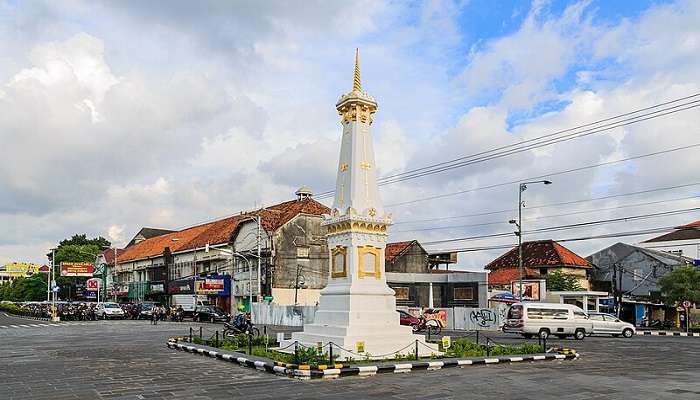 explore Yogyakarta as it is one of the most beautiful places in Indonesia.