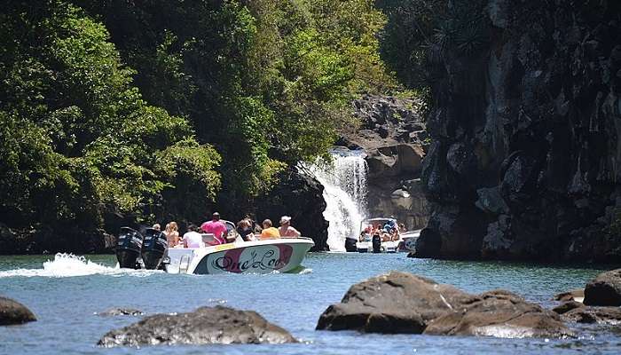 boat to Ile Aux Cer