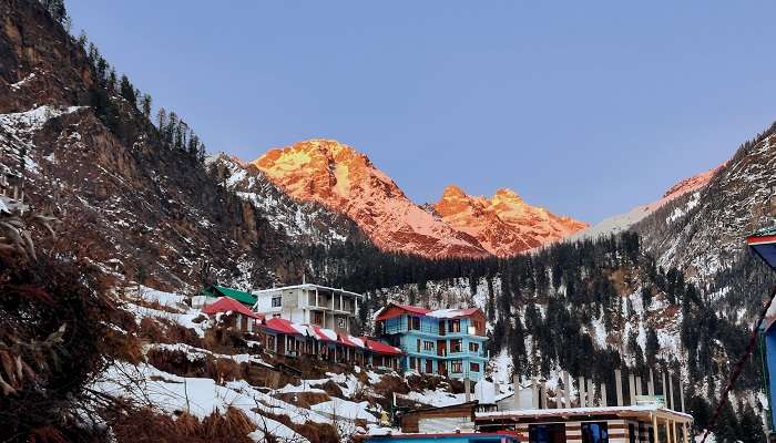 Best time to see snowfall in shimla