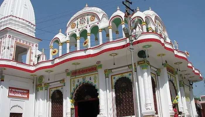 दक्ष प्रजापति मंदिर हरिद्वार के दर्शनीय स्थल है