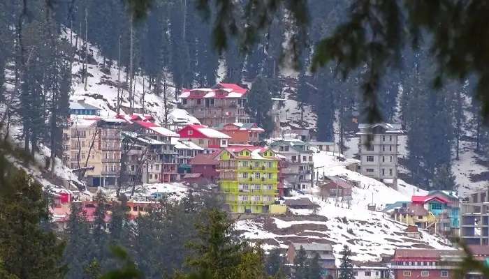नारकंडा हिमाचल प्रदेश के पर्यटन स्थल में घूमने के लिए सबसे अच्छी जगहों में से एक है