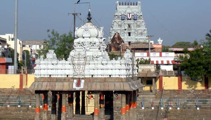 पार्थसारथी मंदिर चेन्नई में घूमने के लिए सबसे अच्छे धार्मिक स्थानों में से एक है