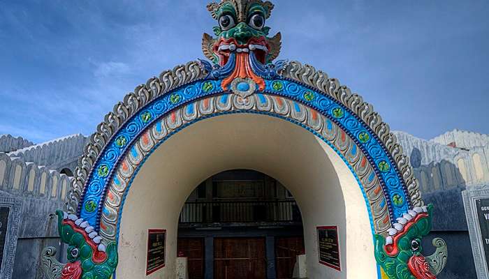 चैन्नई दर्शनीय स्थल में से एक वल्लुवर कोट्टम है