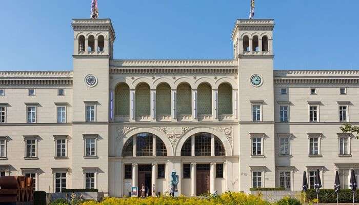 Hamburger Bahnhof for art lovers 