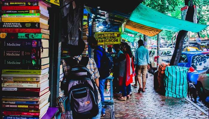 College Street, places to visit in kolkata