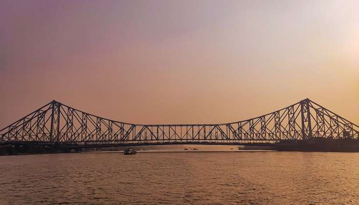 Howrah Bridge, places to visit in kolkata