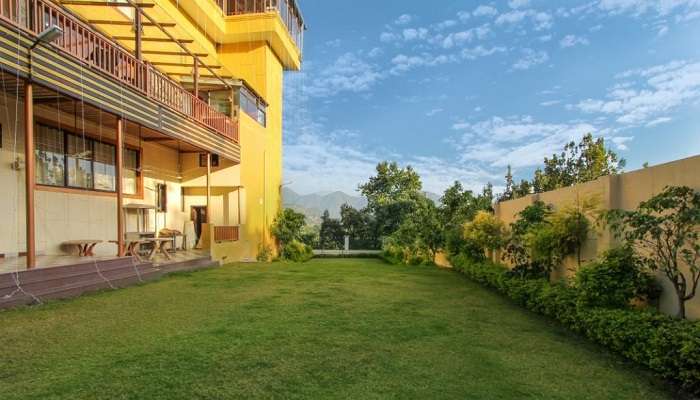 Hotel Rajpur Heights is  cheapest wedding venues in dehradun