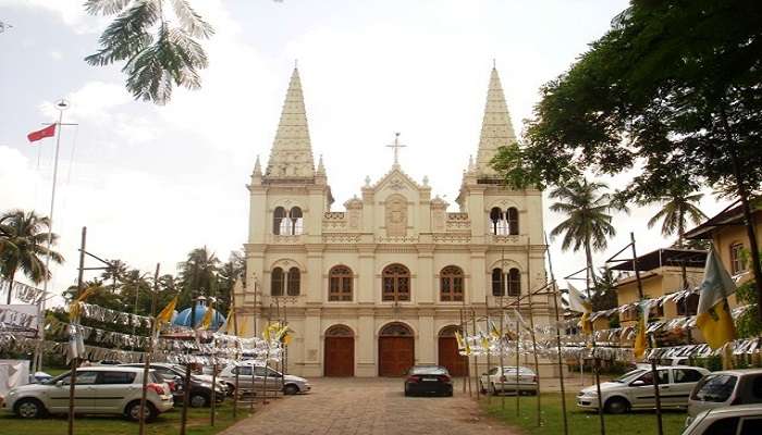 Front view of Santa Cruz Basilica, Fort Kochi, Kerala