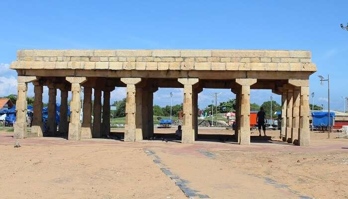 Monument at Shanghumukham Beach, one of the best tourist places in Trivandrum for one-day trip