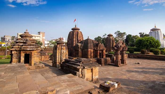 Find yourself in the religious and ancient temple of Mukteshwara in Konark.