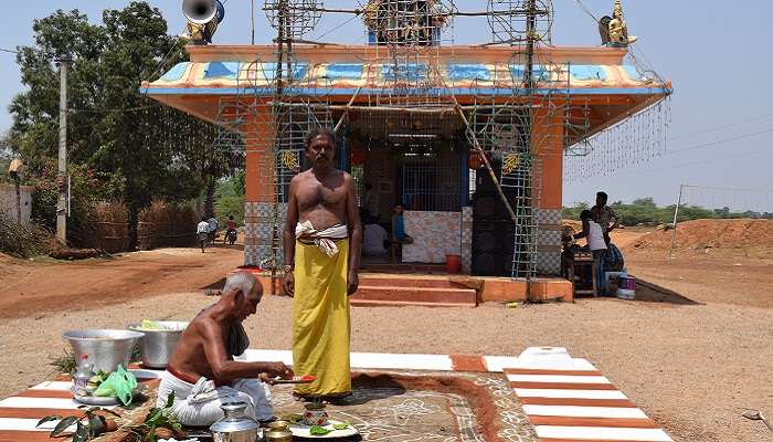 Spend some time devoted to the gods and goddesses at Panduranga Swamy Temple