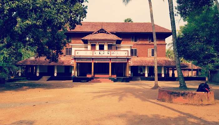 Witness the unique collection at one of the pleasant places to visit in and around Ottapalam, Varikkasseri Mana