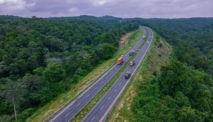 The road trip between Chennai and Pondicherry through ECR.