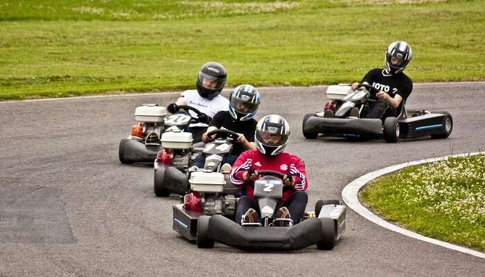 Partez à l'aventure chez Grips Go Karting