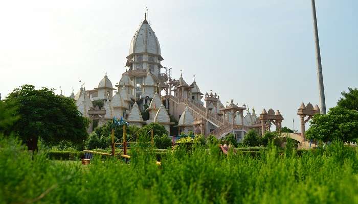 The most prominent temple of the region and one of the most-visited tourist places in Hastinapur.