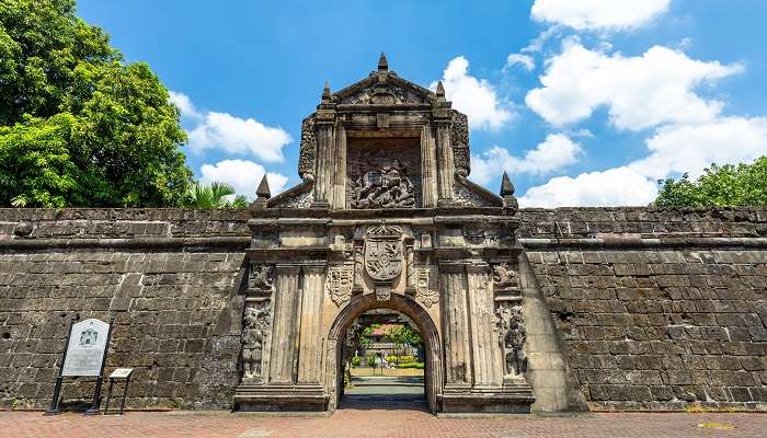 Porte principale du fort Santiago à Manille