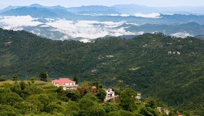 Kasauli est l'un des meilleur endroits à visiter près de Chandigarh