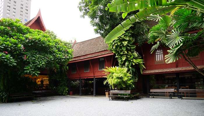 Visiter la maison de Jim Thompson