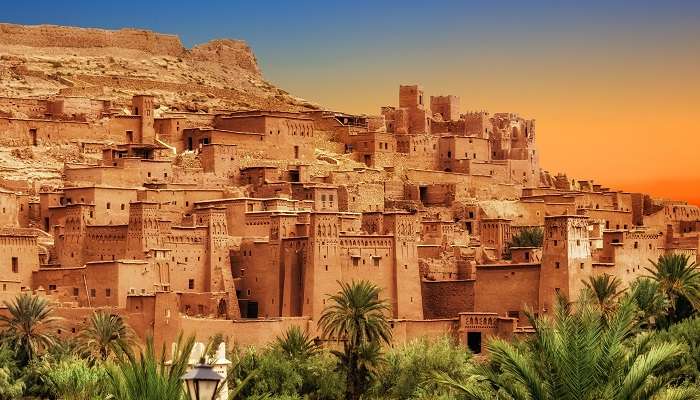 Explorez la Kasbah,Ait,Ben dans la montagne de Maroc, c'est l'une des meilleurs endroits à visiter en janvier