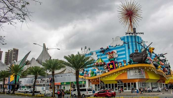 Explorez le parc d'attractions Star city, c'est l'un des meilleur lieux à visiter à Manille