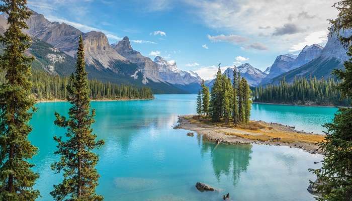 Explorez la parc national de Jasper, c'est l'une des meilleurs endroits à visiter au Canada