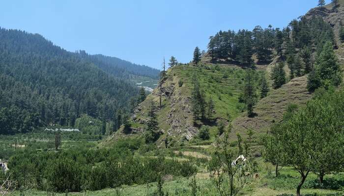 Explorez la beauté naturelle de Sirmour, c'est l'un des meilleur lieux à visiter près de Chandigarh