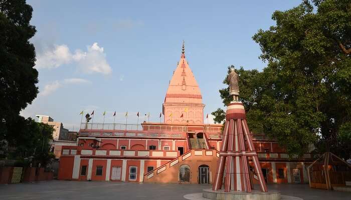 Explorez la temple de Ranbireshwar, c'est l'un des meilleur lieux à visiter à Katra