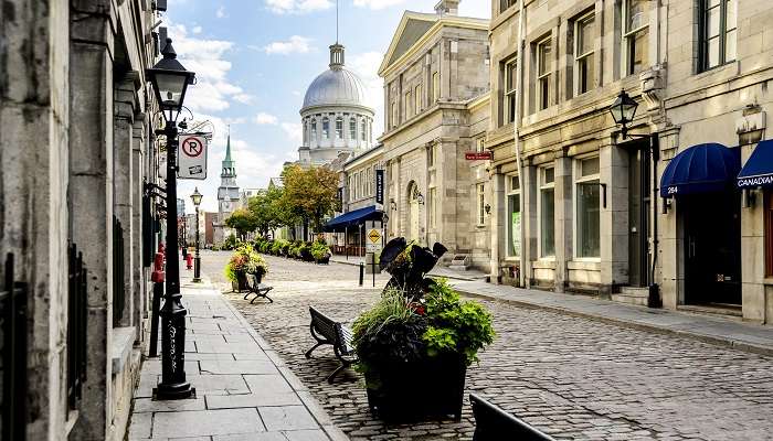 La rue de vieux montreal, c'est l'une des meilleurs endroits à visiter au Canada