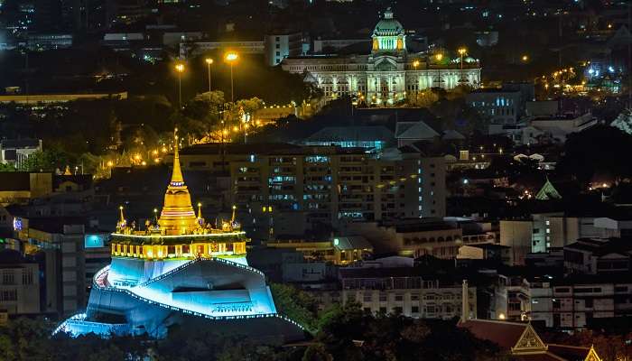 Wat Saket, c'est l'une des meilleurs endroits à visiter à Bangkok