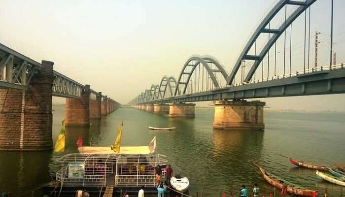 La vue de rivière en Rajahmundry, c'est l'une des meilleurs Lieux à visiter à Andhra Pradesh