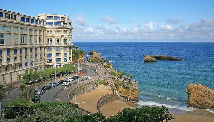 Biarritz, c'est l'une des meilleur lieux  touristiques  à visiter en France