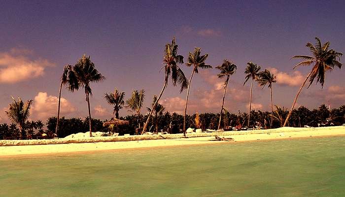 L'ile de'Huraa, c'est l'une des meilleur lieux à visiter aux Maldives