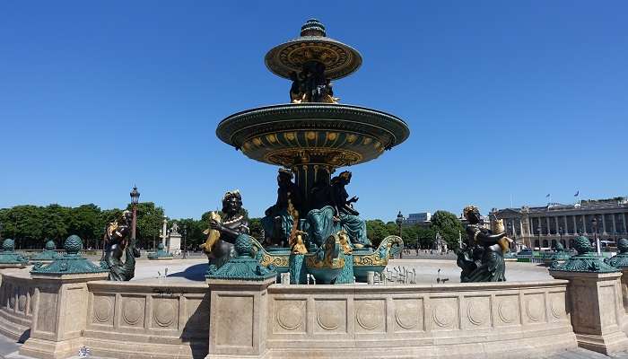 Place-de-la-Concorde, c'est l'une des meilleur  endroits à visiter en France