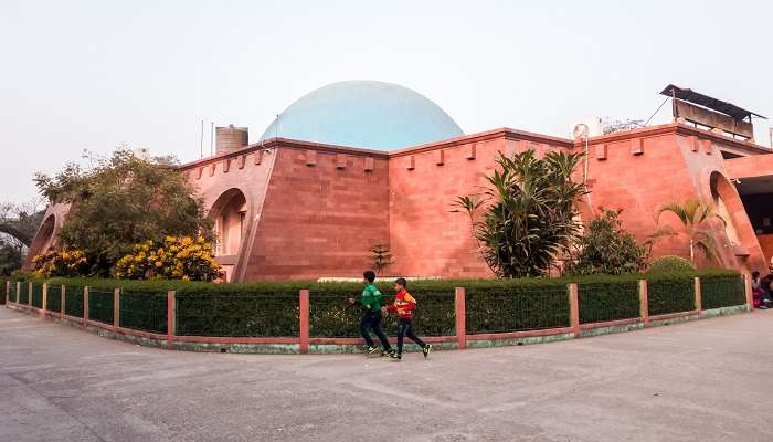 Planetarium de Guwahati, c'est l'endroits populaires à visiter à Guwahati