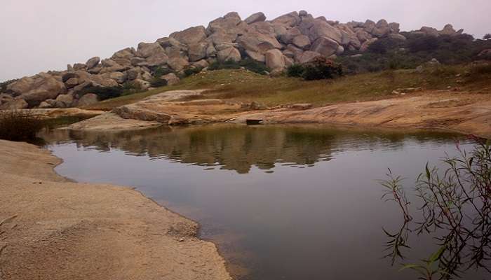 अंतरगंगे एक खूबसूरत पहाड़ी श्रृंखला है