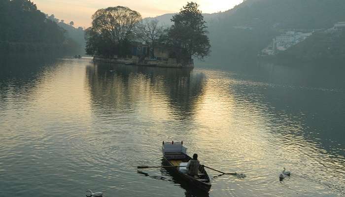 भीमताल उत्तराखंड में घूमने के लिए स्थान में सबसे अच्छी जगह है