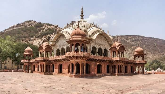 La vue magnifique du Temple au palais de la ville d'Alwar