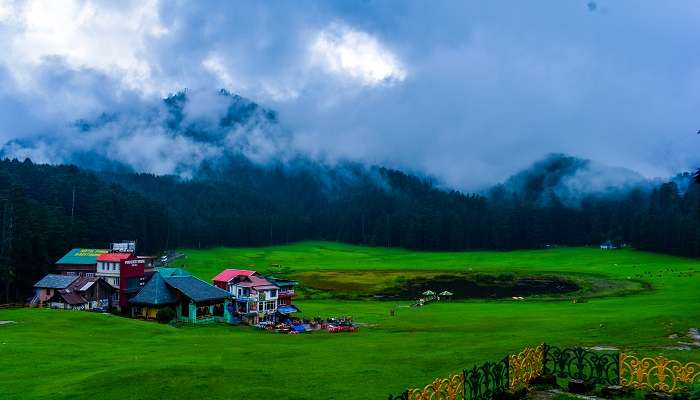 Khajjar, c'est l'une des meilleures stations de montagne en Inde