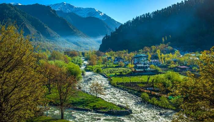 Pahalgam- Jammu et Kashmir, c'est l'une des meilleures stations de montagne à visiter en Inde