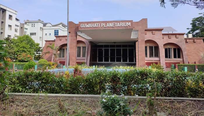 Planetarium-de-Guwahati, c'est l'une des meilleur lieux à visiter à Assam