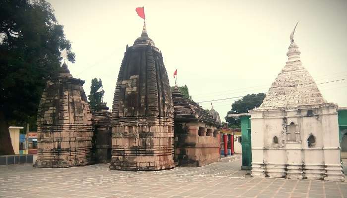 Temple de Karaneeswarar, C'est l'une des temples célèbres à Chennai