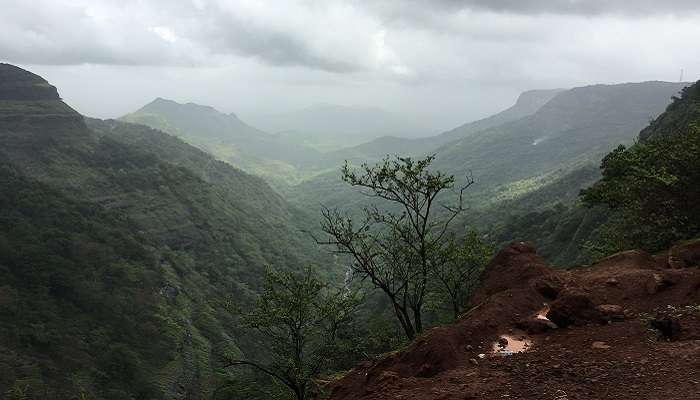 लोनावाला भारत में सुपर-हिट ग्रीष्मकालीन अवकाश स्थल